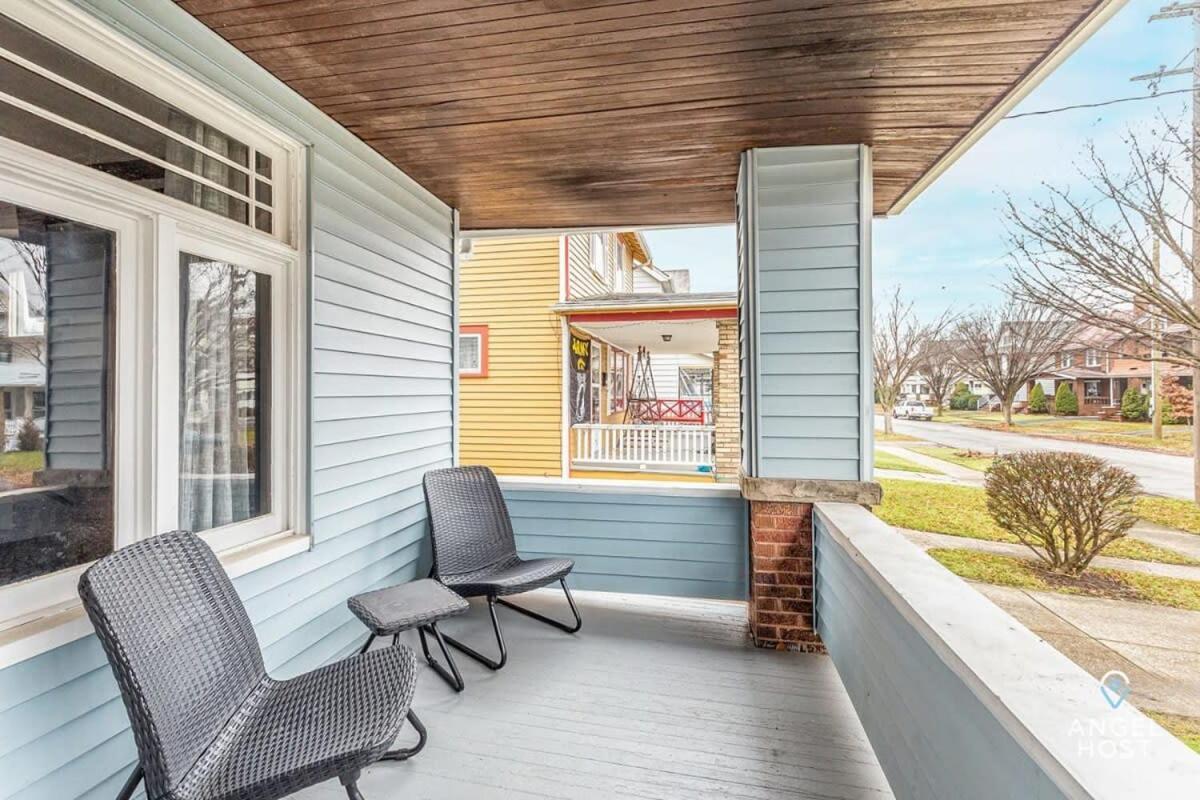 Beautifully Remodeled Duplex Apt In West Blvd Cleveland Exteriér fotografie