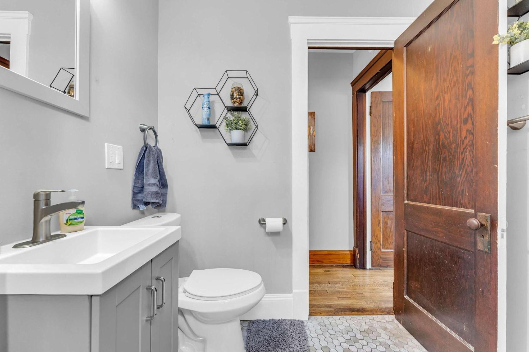 Beautifully Remodeled Duplex Apt In West Blvd Cleveland Exteriér fotografie