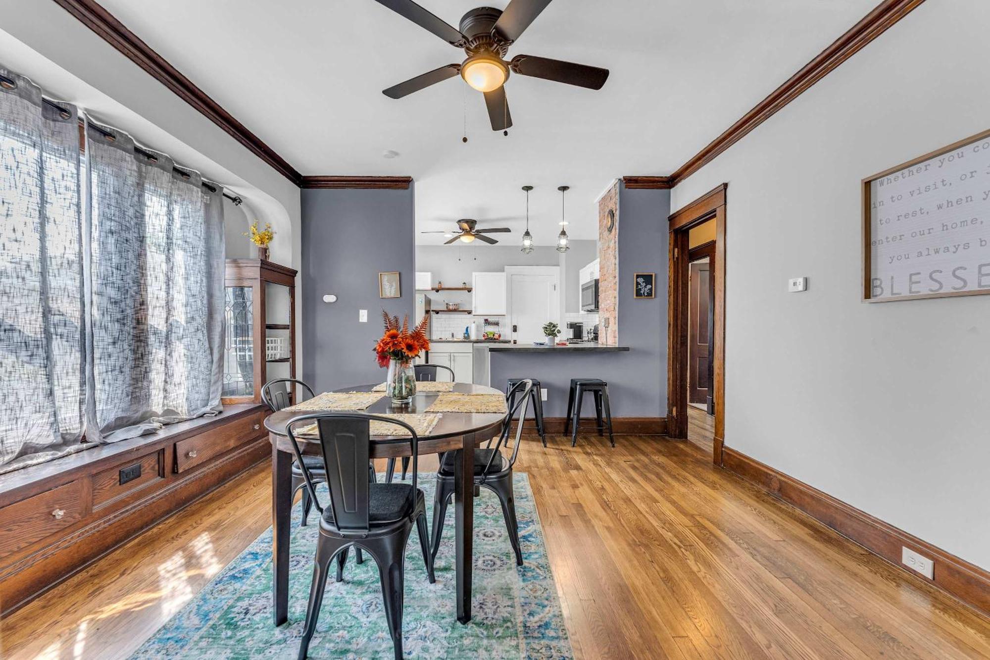 Beautifully Remodeled Duplex Apt In West Blvd Cleveland Exteriér fotografie